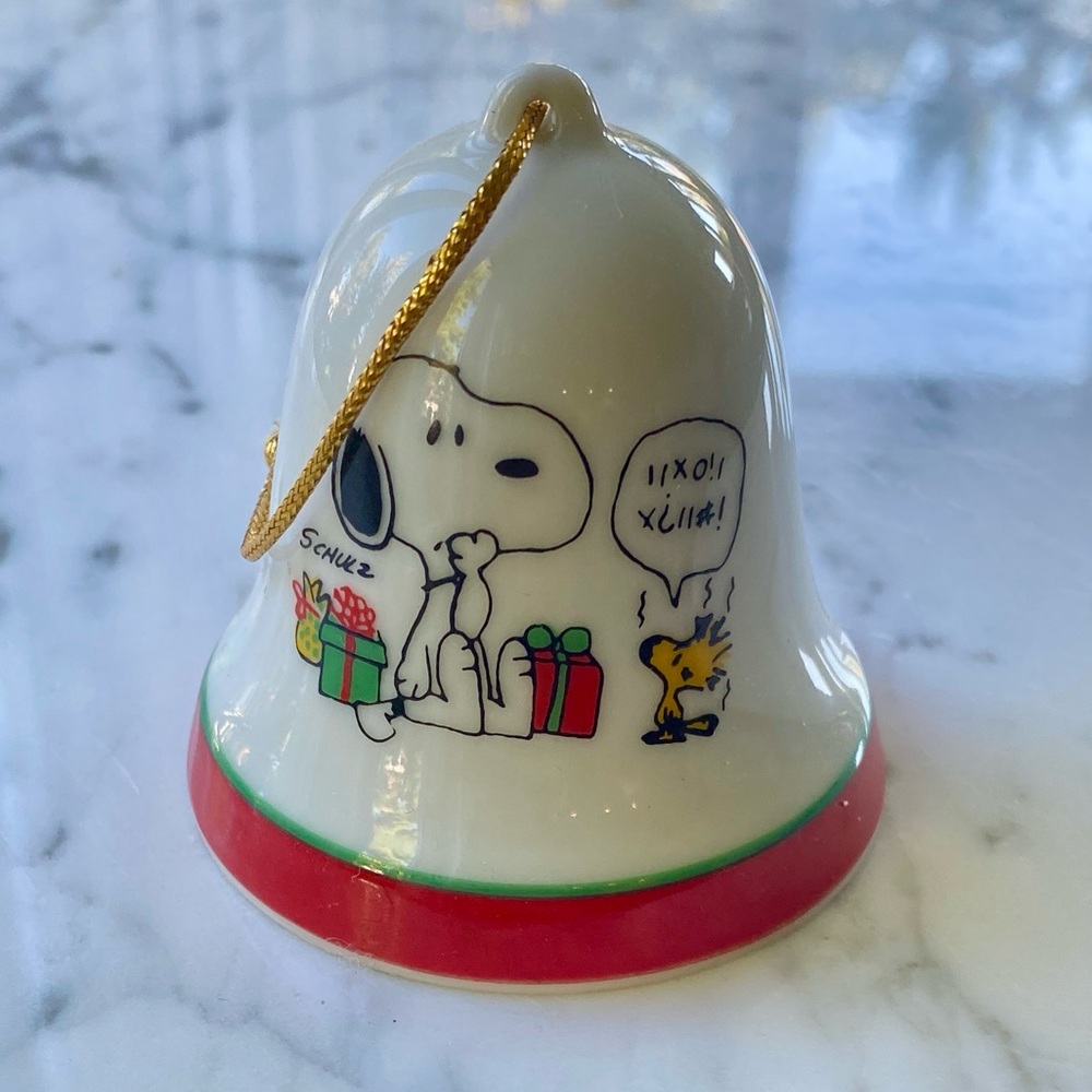 Peanuts Characters •Snoopy & Woodstock • Vintage • Bell Ornament